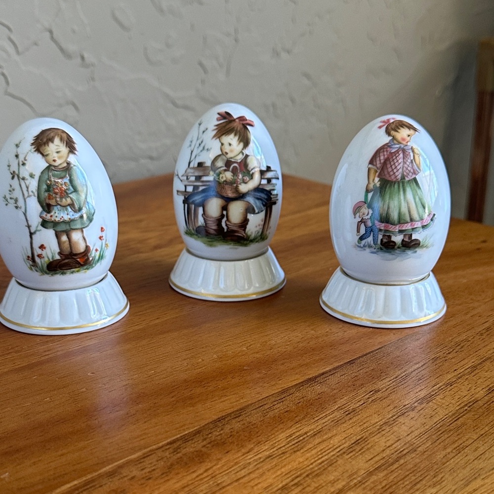 West‎ Germany Schmid set of 3 eggs with holders sayings on back girl figures